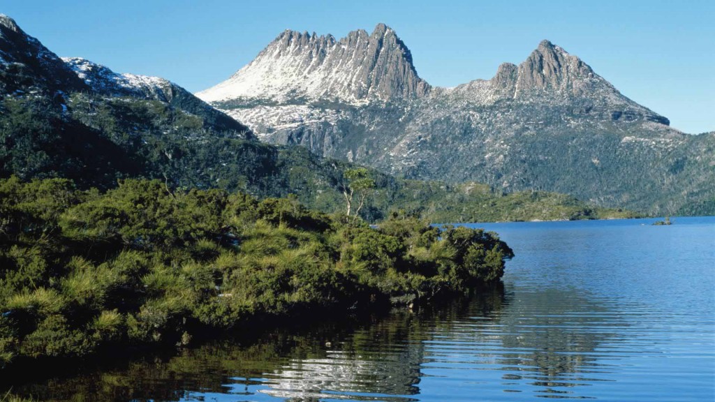 Dove Lake at Cradle Mountain, Tasmania, Australia